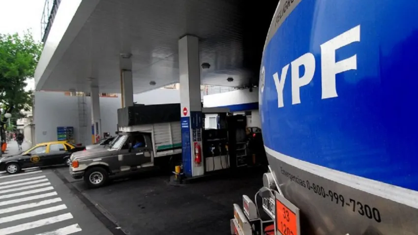 YPF aplicará inteligencia artificial para bajar el precio de la nafta en horarios de baja demanda