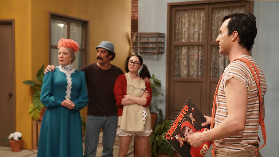 Chespirito: Sin querer queriendo, el homenaje que emociona y revive la historia detrás de El Chavo
