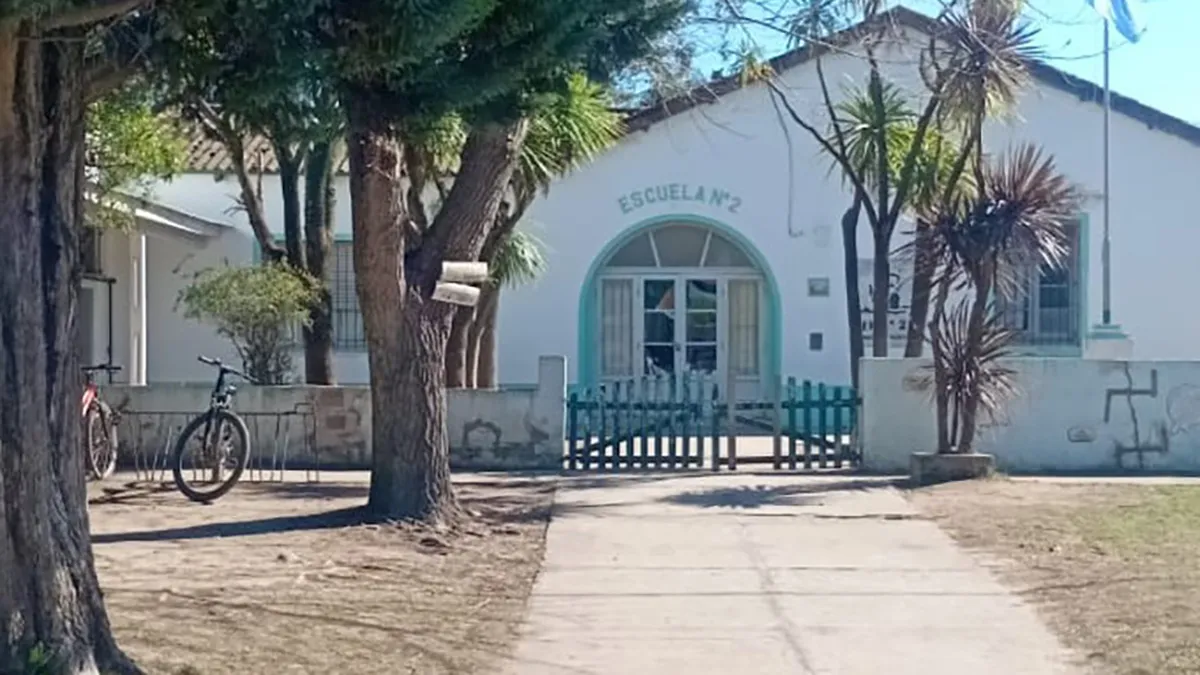 Escándalo en General Alvarado: falsificaron análisis y dieron agua contaminada a chicos de tres escuelas