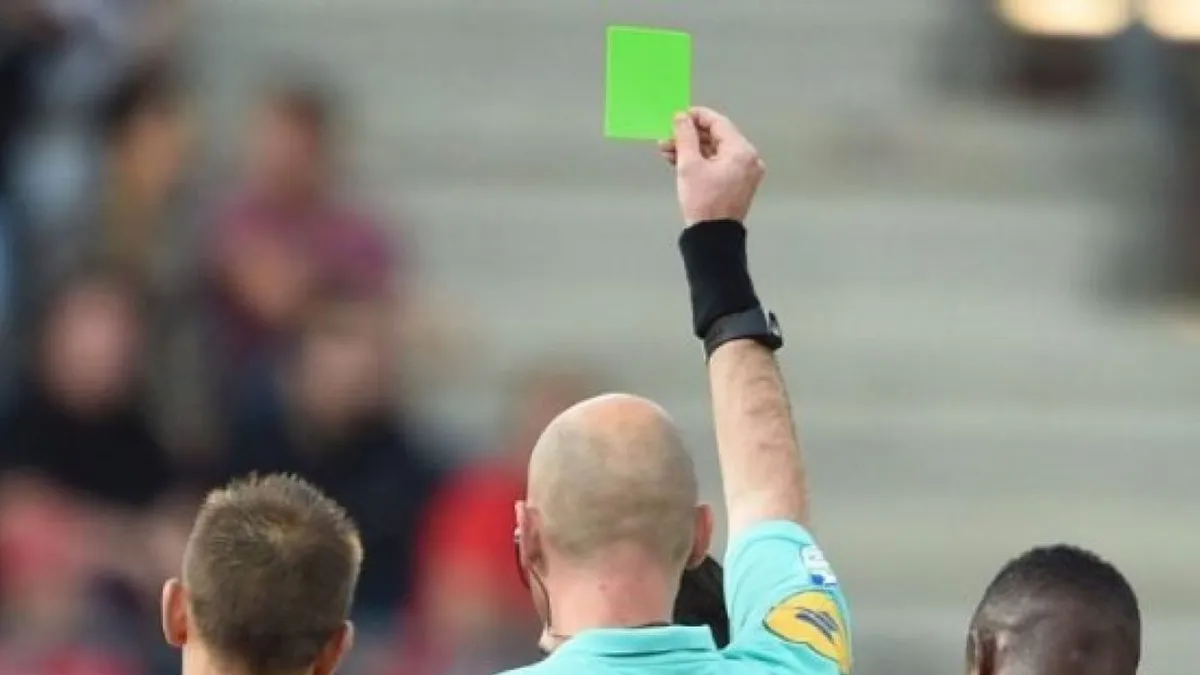 ¿Adiós al VAR? La FIFA prueba la “Tarjeta Verde” en el Mundial Sub-20