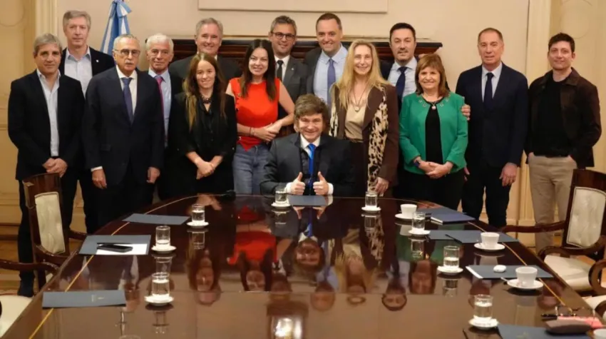 Javier Milei se reunió con su gabinete tras las designaciones de Adorni y Santilli